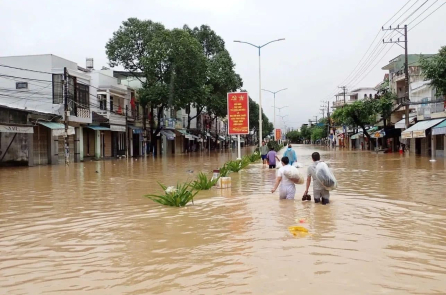 Tổ chức Khí tượng thế giới đánh giá mưa lớn kỷ lục tại Việt Nam là ‘thực sự khủng khiếp’