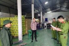 Công ty hóa mỹ phẩm sản xuất nước ngọt giả từ đường, chất tạo vị, phụ gia