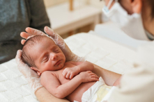 “Liệu pháp hồi xuân” là chuỗi công nghiệp lấy thử nghiệm trên cơ thể người làm mục đích