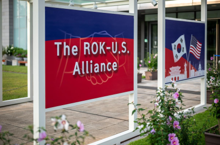 Binh sĩ Hàn Quốc tiết lộ bí mật tập trận Mỹ–Hàn cho Trung Quốc, bị kết án 5 năm tù