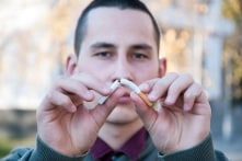 Maldives cấm hút thuốc suốt đời đối với Gen Z và cả thế hệ sau