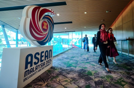 Phóng viên Epoch Times bị cản trở tác nghiệp tại Hội nghị ASEAN, mô hình can thiệp của ĐCSTQ tái hiện