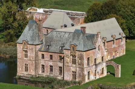 Tu viện cổ gần nghìn năm tuổi ở Pháp bị thiêu rụi chưa rõ nguyên nhân