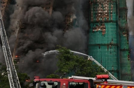 Cháy lớn ở Hồng Kông: 5 bí quyết sinh tồn khi thoát khỏi tòa nhà cao tầng