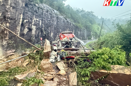 Sạt lở đèo Khánh Lê vùi xe khách ở Khánh Hòa, 6 người tử vong và 19 người bị thương