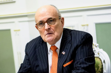 Ông Trump ân xá cho luật sư Giuliani và 77 người liên quan đến vụ án bầu cử năm 2020