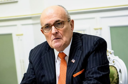 Ông Trump ân xá cho luật sư Giuliani và 77 người liên quan đến vụ án bầu cử năm 2020