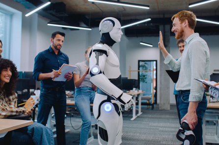 Musk dự đoán kỷ nguyên tự động hóa: Làm việc sẽ chỉ là lựa chọn