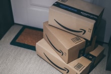 Amazon ở Italy bị rà soát vì nghi vấn buôn lậu hàng Trung Quốc Amazon ở Italy bị rà soát vì nghi vấn buôn lậu hàng Trung Quốc