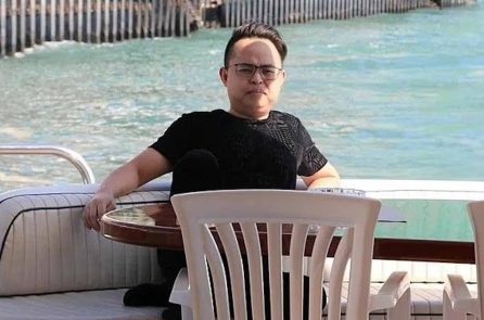 Doanh nhân TQ liên quan rửa tiền lớn nhất Singapore, hóa thạch khủng long bị tịch thu