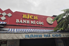 TP.HCM: Số ca nghi ngộ độc sau ăn bánh mì cóc cô Bích tăng lên 235