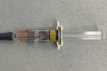 Cố vấn CDC bỏ phiếu chấm dứt khuyến nghị tiêm vắc xin viêm gan B trẻ sơ sinh