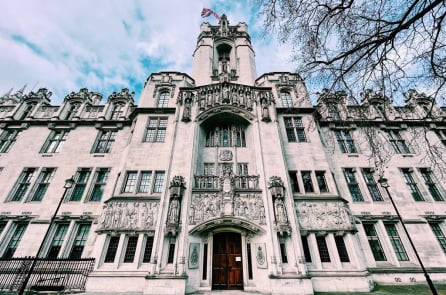 Toà án Tối cao Anh: Phụ nữ phải là người có giới tính sinh học nữ khi sinh