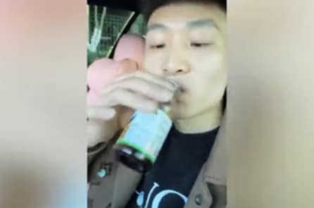 TQ: Chủ cửa hàng pháo hoa uống thuốc độc tử vong sau khi tố cáo quan chức địa phương