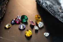 Hà Nội yêu cầu kê khai toàn bộ sổ đỏ, tiền, kim khí quý, tài sản nước ngoài của lãnh đạo