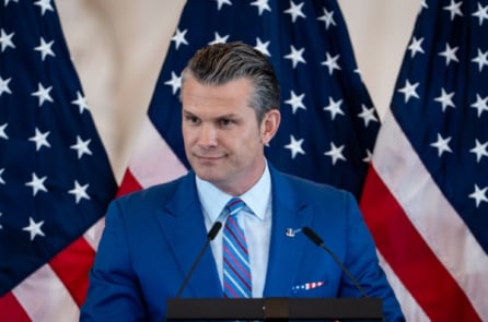 Đô đốc Mỹ bác bỏ tin Hegseth ra lệnh ‘giết hết’ trong chiến dịch tấn công Venezuela