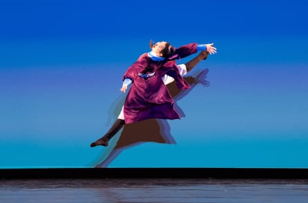 Câu chuyện của một nghệ sĩ Shen Yun: Tuổi thơ bị bức hại và lựa chọn điều Thiện