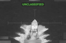 Mỹ đánh chìm thêm 2 tàu buôn lậu ma túy, khiến 5 người thiệt mạng