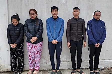 Khởi tố 5 bị can trong đường dây buôn thuốc lá giả tại Hà Tĩnh