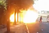 TP.HCM: Nổ bình gas mini trên xe bún rong, lửa bùng dữ dội