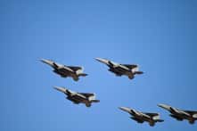 Ả Rập Xê Út không kích cảng Yemen, chặn vũ khí xuất phát từ Các Tiểu vương quốc Ả Rập Thống nhất