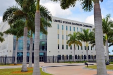 Mỹ không kích tàu chở ma túy trên biển, 3 người thiệt mạng; cứu nạn thuỷ thủ còn sống