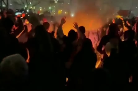 Người dân Iran tiếp tục biểu tình; Ông Trump và Rubio lên tiếng ủng hộ