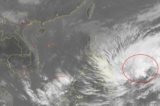 Áp thấp nhiệt đới gần Biển Đông có khả năng mạnh lên thành bão