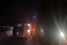 Ba ô tô tông nhau trên cao tốc Bắc – Nam, 10 người thương vong