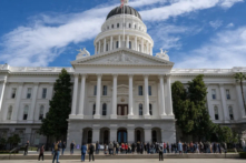 California tạo điều kiện che giấu thông tin về chuyển giới của học sinh khỏi phụ huynh