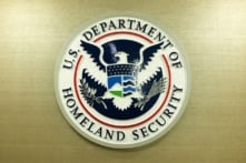 Mỹ tạm dừng xét duyệt hồ sơ nhập cư của 20 quốc gia, lệnh cấm mở rộng lên 39 nước