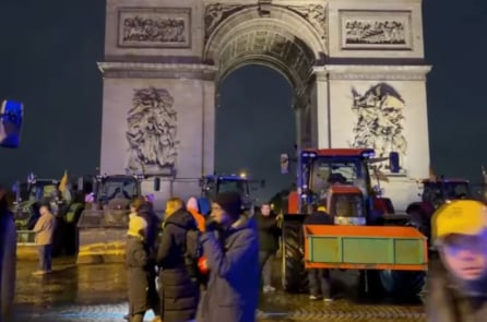 “Chúng tôi sẽ không chết trong im lặng”: Nông dân áp đảo cảnh sát ở Paris