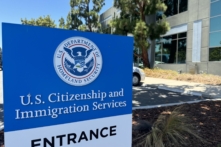 Tổng thống Trump: Người nhập tịch Mỹ bị kết tội gian lận sẽ bị tước quốc tịch