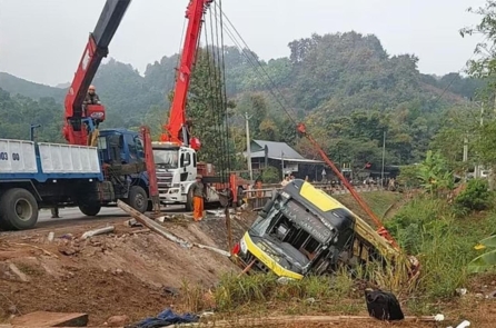 Cục Đường bộ nói về đề xuất cấm xe khách 2 tầng chạy đường miền núi