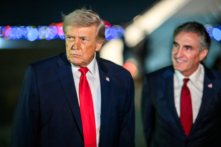 Ông Trump chỉ trích ông Biden về việc rút quân khỏi Afghanistan