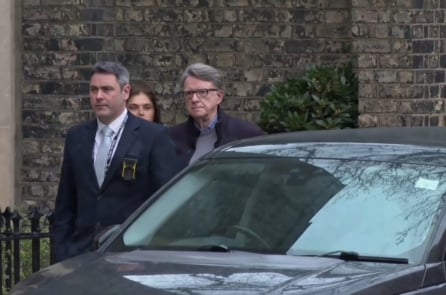 Cựu Đại sứ Anh bị bắt sau khi Mỹ công bố tài liệu liên quan đến Epstein