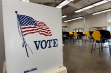 Ông Trump: Cử tri sẽ phải xuất trình giấy tờ tùy thân trong cuộc bầu cử giữa nhiệm kỳ