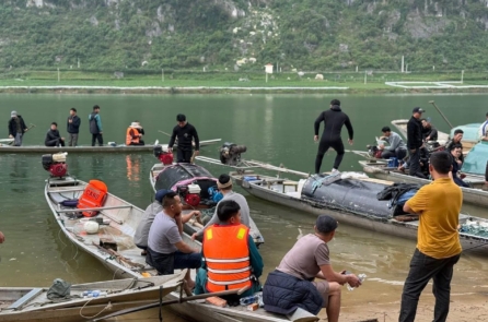 Hai ông cháu mất tích trong vụ lật thuyền sông Gianh đã được tìm thấy