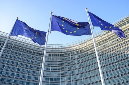 EU gia hạn 6 tháng việc tạm ngừng áp thuế với gần 110 tỷ USD hàng hóa Mỹ