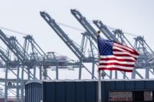 Phán quyết lịch sử về thuế quan của ông Trump: Thị trường vẫn chưa tìm thấy ổn định