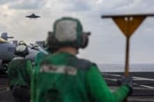 UAV Iran áp sát tàu sân bay USS Lincoln, bị tiêm kích F-35 Mỹ bắn hạ