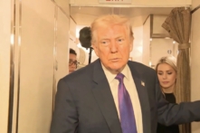 Ông Trump gây sức ép buộc Iran đạt thỏa thuận, ám chỉ “thời hạn 10 ngày”