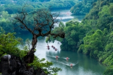 Ninh Bình đón hơn 2,3 triệu lượt khách dịp Tết Bính Ngọ