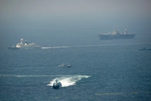 Mỹ dồn 12 chiến hạm tới Trung Đông, ảnh vệ tinh hé lộ đợt triển khai chưa từng có