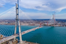 Ông Trump dọa chặn cầu biên giới Mỹ–Canada, yêu cầu Canada đàm phán