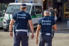 Ý: Người nhập cư trái phép gốc Hoa cướp súng tấn công cảnh sát