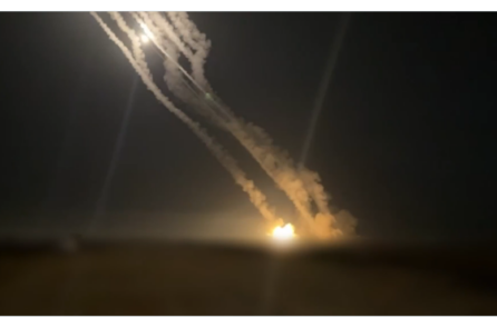 Mỹ vẫn tấn công Iran, chỉ ‘tạm dừng 5 ngày’ với các cơ sở năng lượng