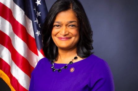 Dân biểu Dân chủ Jayapal đề nghị bồi thường cho di dân lậu bị ICE gây “tổn thương”