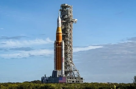 NASA sắp phóng tàu có người lái bay quanh Mặt Trăng lần đầu sau 50 năm