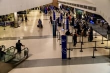An ninh sân bay Mỹ chậm trễ nghiêm trọng, hành khách được khuyến cáo đến sớm 4 giờ